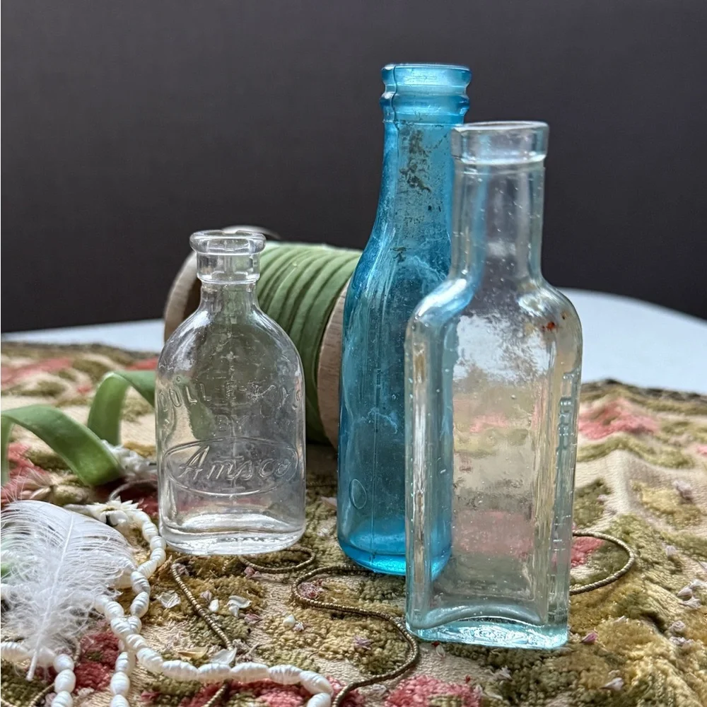 Set of 3 Antique Miniature Apothecary Azure Glass Bottles - Picture 4 of 12